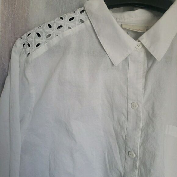 Chico's Women's Size 3 US XL White Eyelet Knot Shirt Semi Sheer Button Up Cotton - Picture 2 of 11